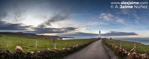 Faro de Lastres